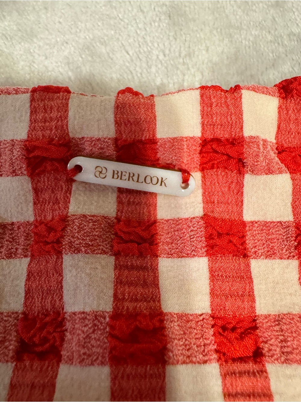 NWT BERLOOK Red Gingham Textured Triangle Bikini Set Size M Viral Instagram TikT - Picture 4 of 5